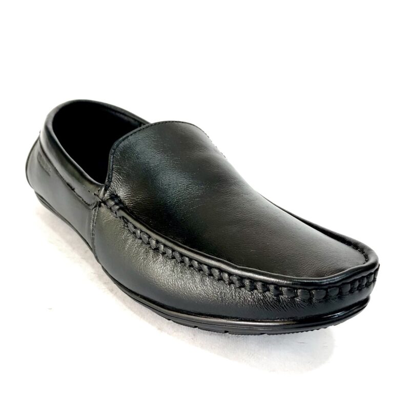 black plain leather loafer