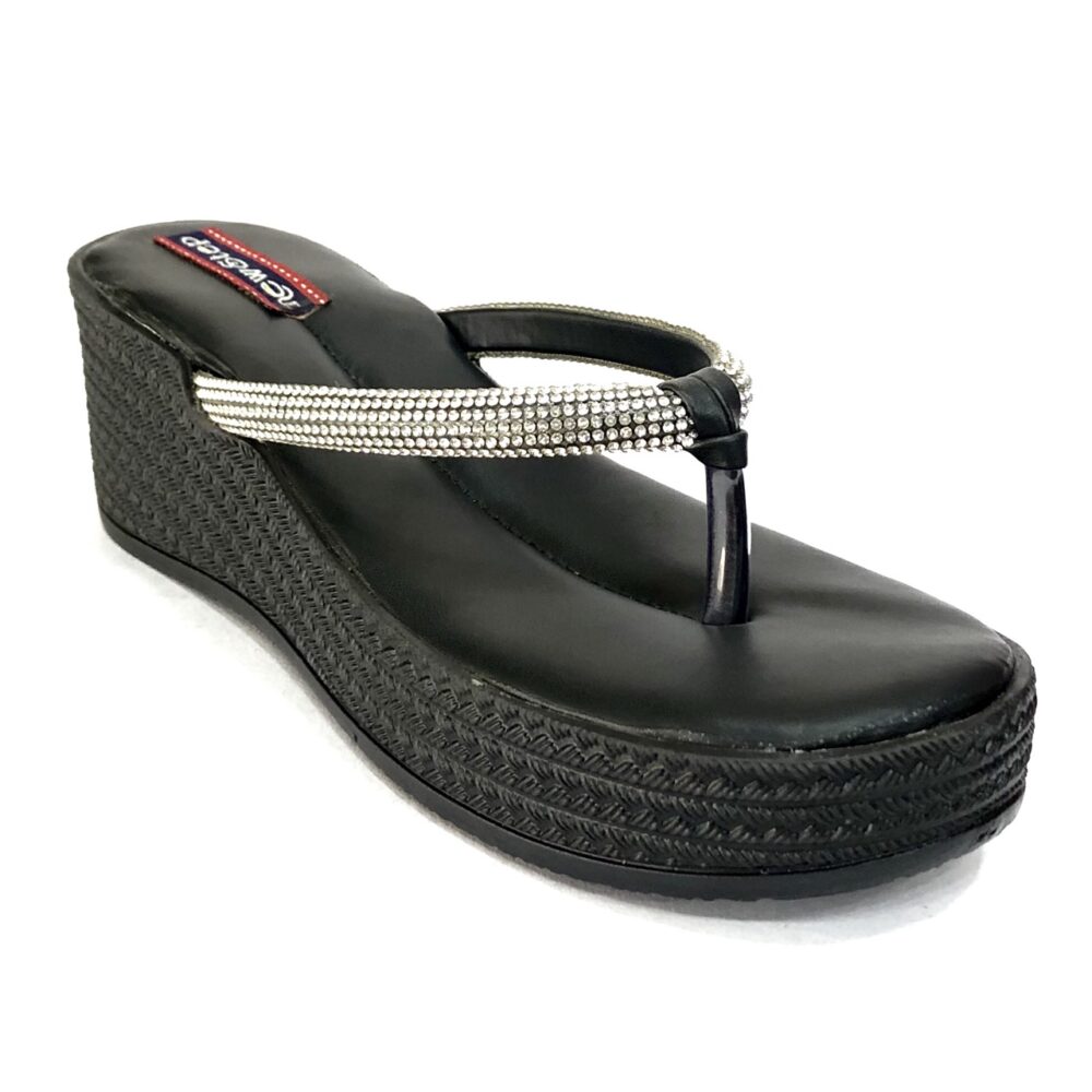 women black wedge slipper